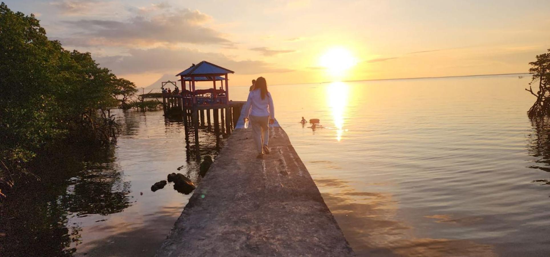 Pondok Wisata Noah Likupang Exterior photo